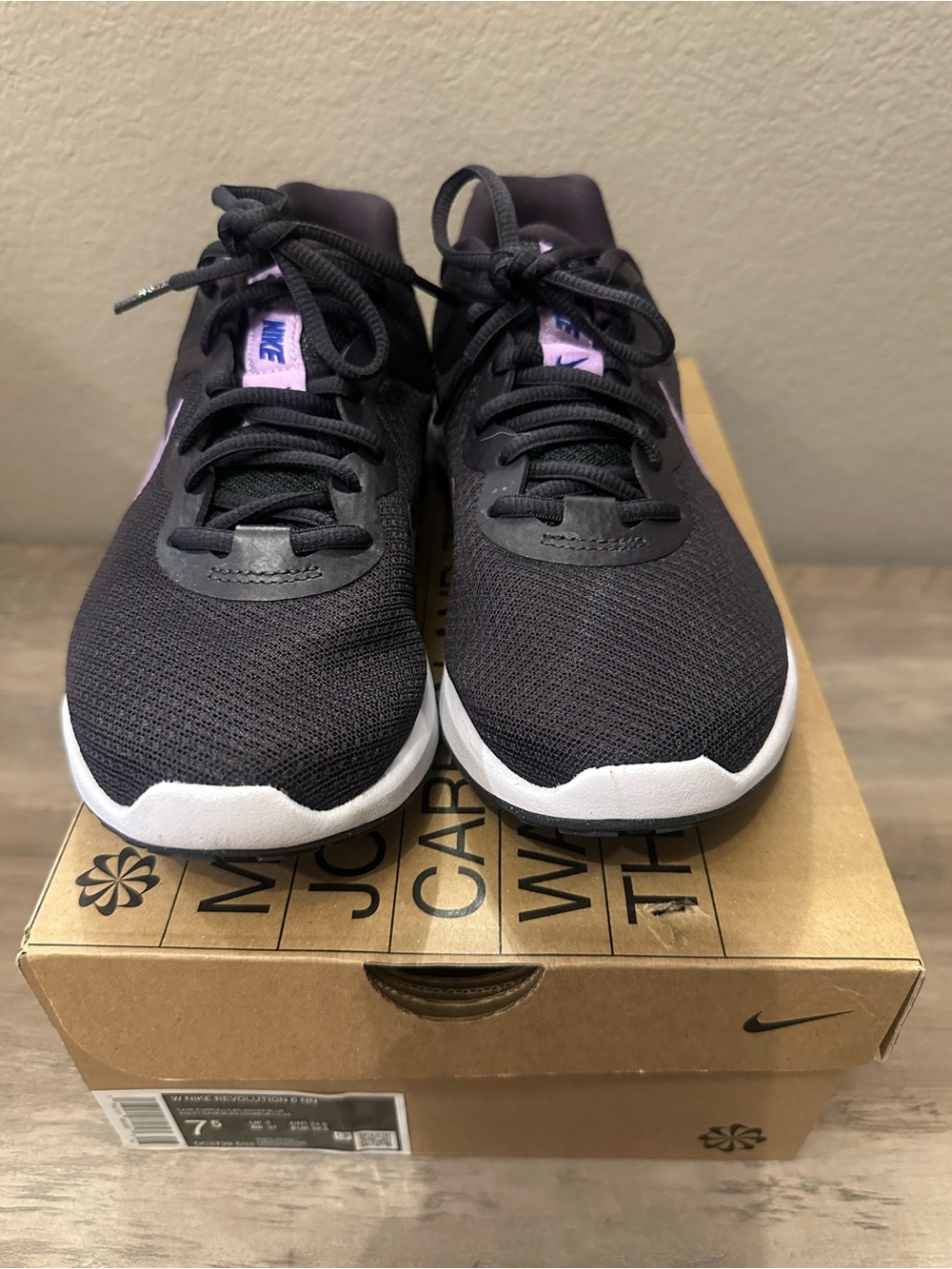 Women Nike Revolution 6 Athletic Shoe - Picture 3 of 8